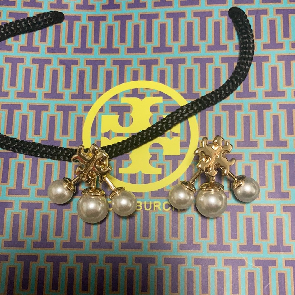 Tory Burch Gold Double-T Logo pearl Drop Earrings Romantic statement Accessory